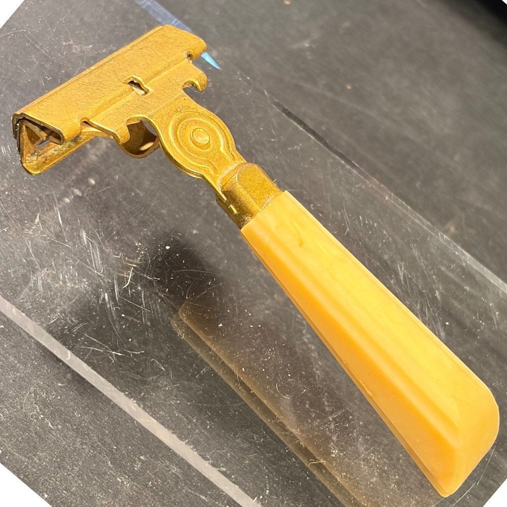 Vintage Eversharp Schick Injector Razor Type G Gold Tone Butterscotch Bakelite